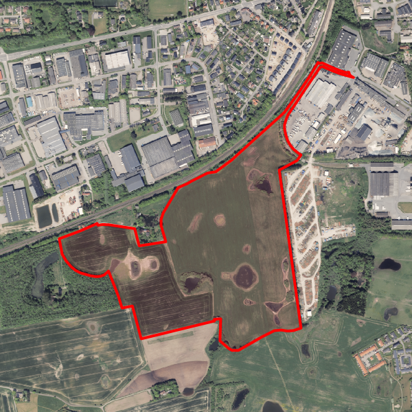 Rød markering på luftfoto, der viser projektområdet ved Kattrupvej